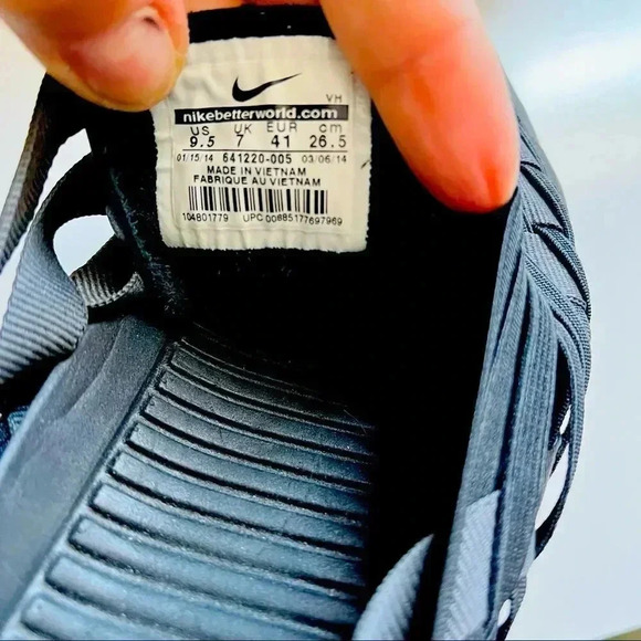 NWOT Nike Roshe Run Woven 2.0 Sneakers - Picture 8 of 10